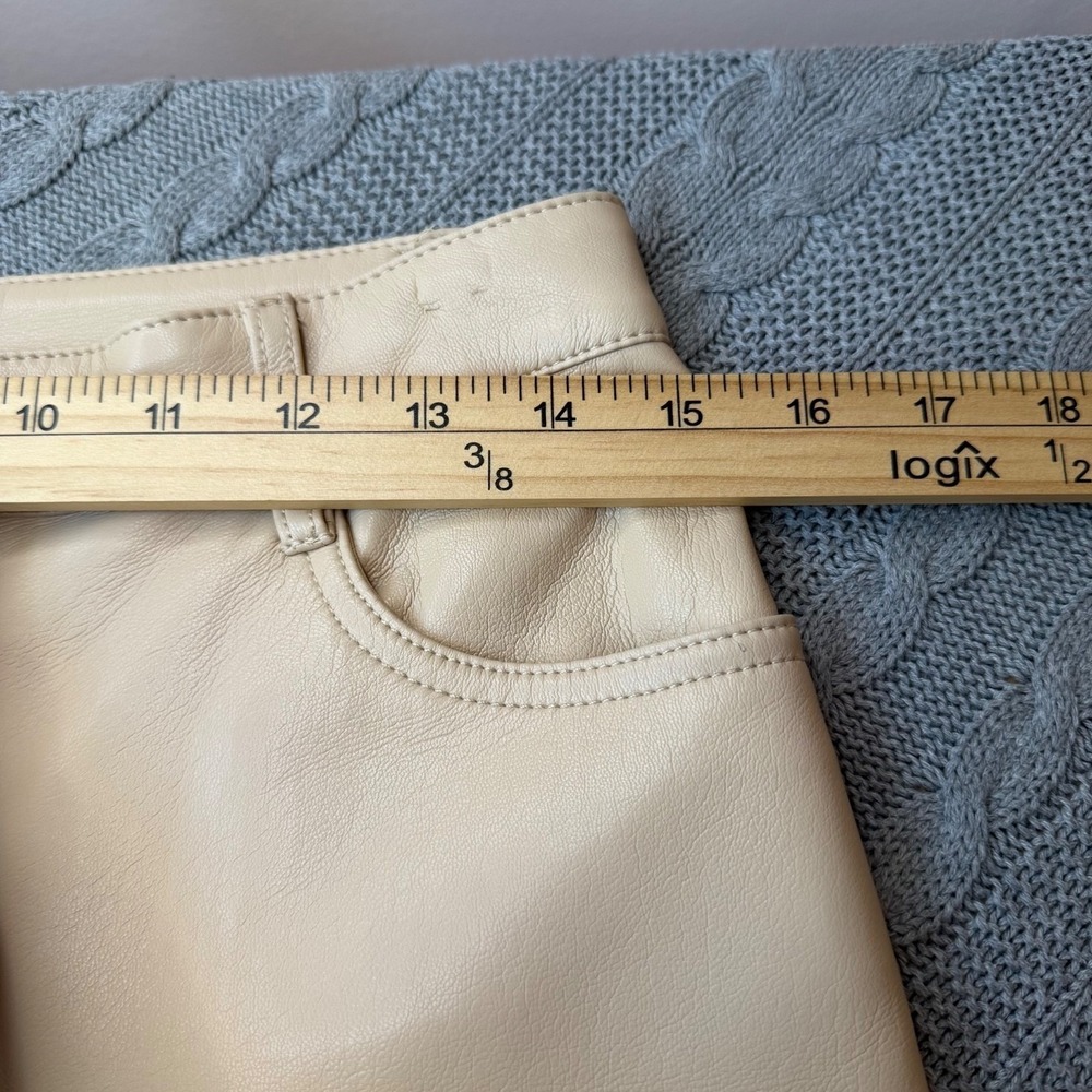 Wilfred Aritzia Melina Vegan Leather Minimalist Women 6 Cream Beige Neutral Chic - Picture 9 of 10
